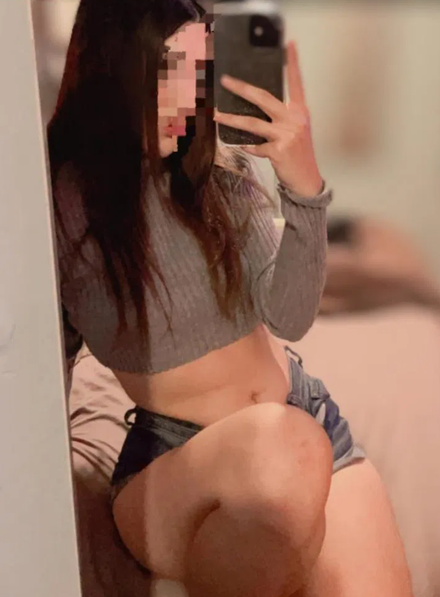Gallega joven comenzando con mis masajes más completos en Milladoiro