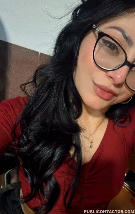 Morena colombiana 23 años