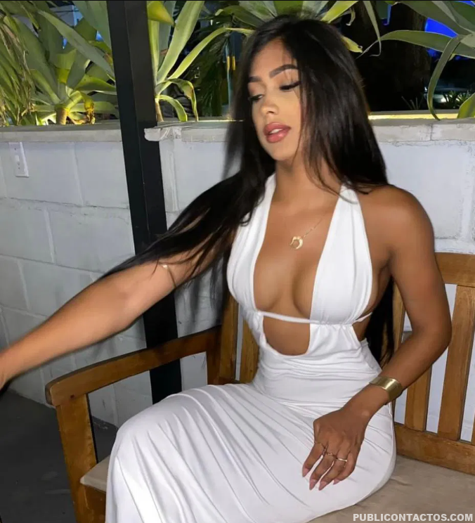 VENEZOLANA CON MUCHAS