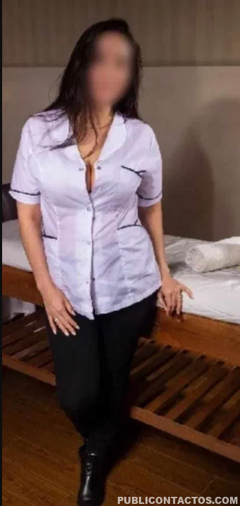 Ana masajista elegante