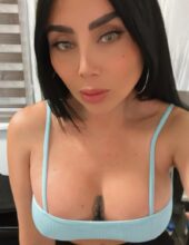 SOFIA MAMACITA HOMBRES PAREJAS Y MUJERES DIVERTIDAS