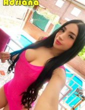 ADRIANA JOVEN AZAFATA Y ESCORT BUSCA AMIGOS