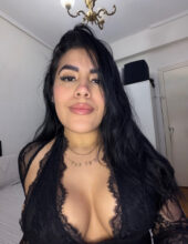 Carolina Rica Latina Fiestera