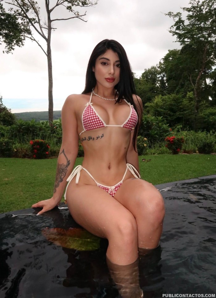 Lara colombiana super clase