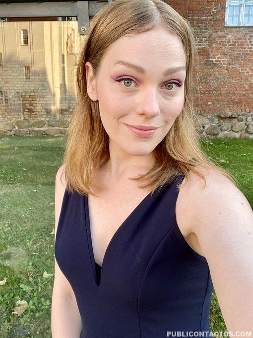 Estella hermosa, adorable mujer