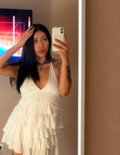 Chica colombiana acompañante jovencita en Bilbao