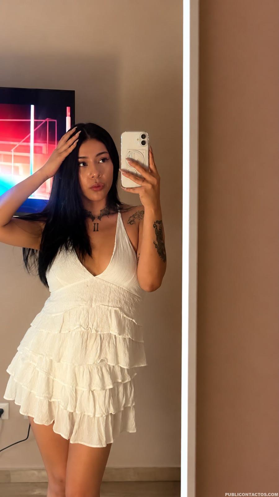 Chica colombiana acompañante jovencita en Bilbao