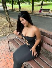 Chica colombiana acompañante jovencita en Bilbao