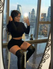 Dahiana chica colombiana simpática, elegante estaré de paso unos días ven y disfruta