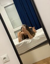 Trans Lucy jovencita elegante en Poblenou