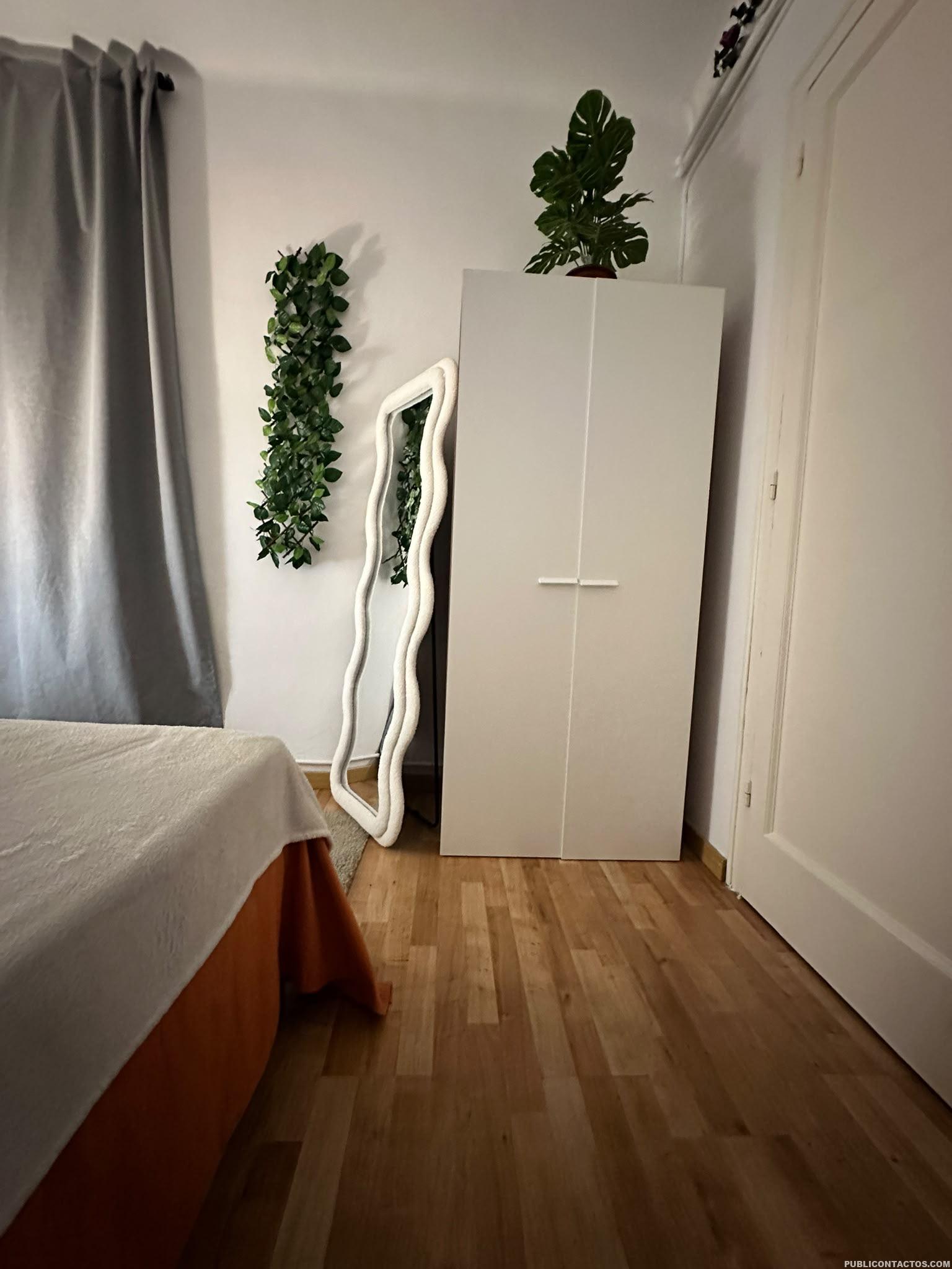 68477267 – HABITACIÓN SAGRADA FAMILIA