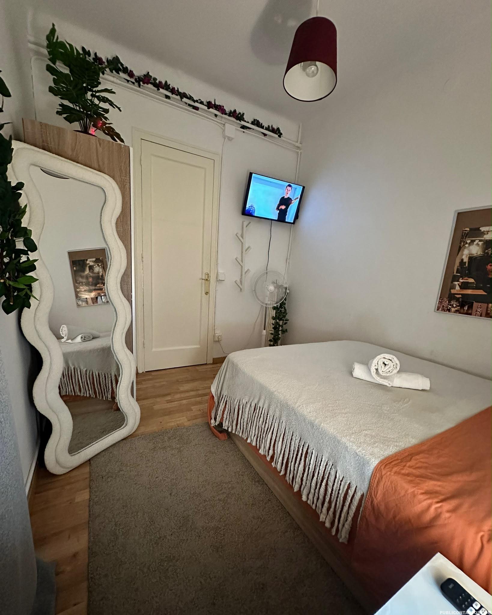 68477267 – HABITACIÓN SAGRADA FAMILIA
